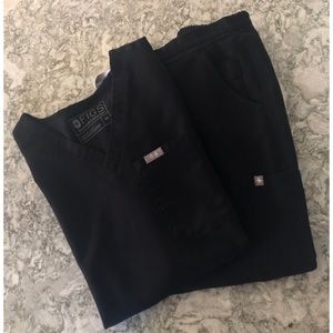 FIGS scrub set xs